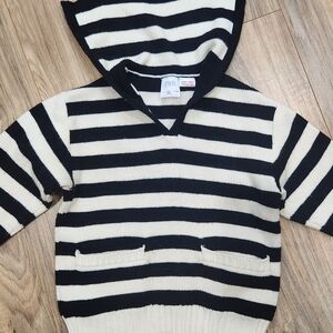 Zara Striped Black and White Sweater